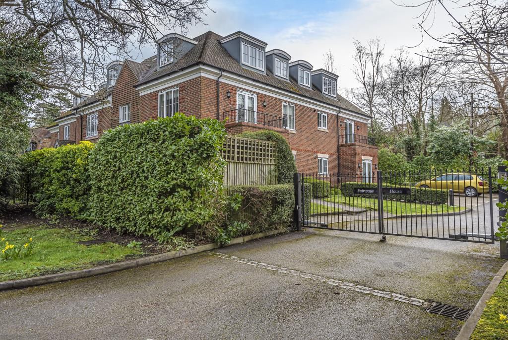 Property photo 1 of 10 Gated Car Park