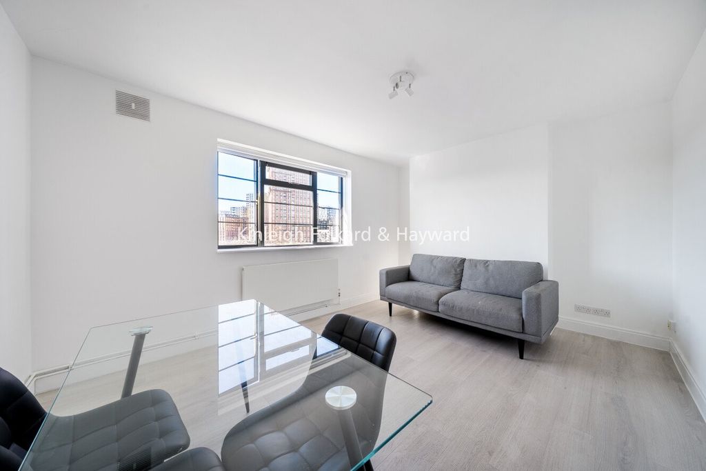 Property photo 2 of 15 Picture No. 11