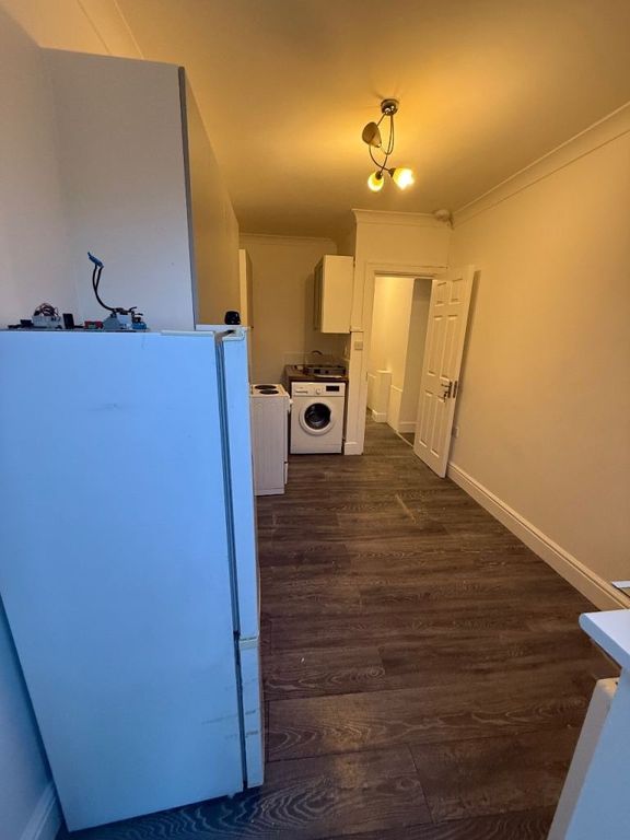 Property photo 2 of 3