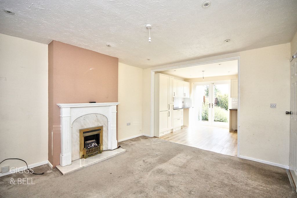 Property photo 3 of 20 4513433