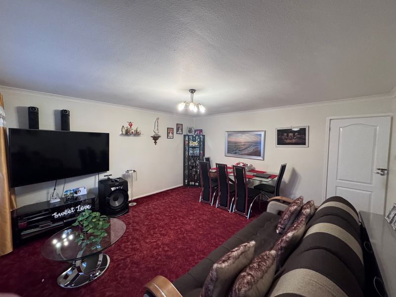 Property photo 3 of 11 Photo 7