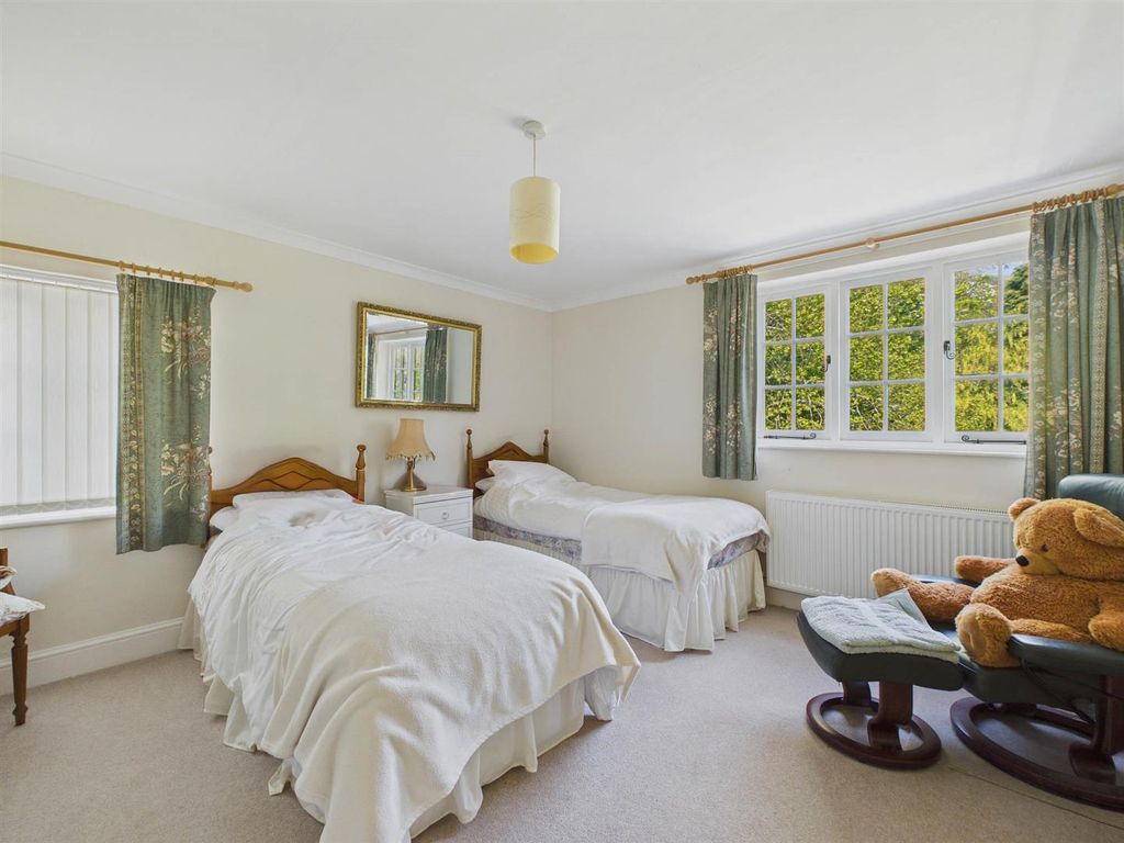 Additional image 13 of 8 bed detached house for salePeachfield Road, Malvern WR14