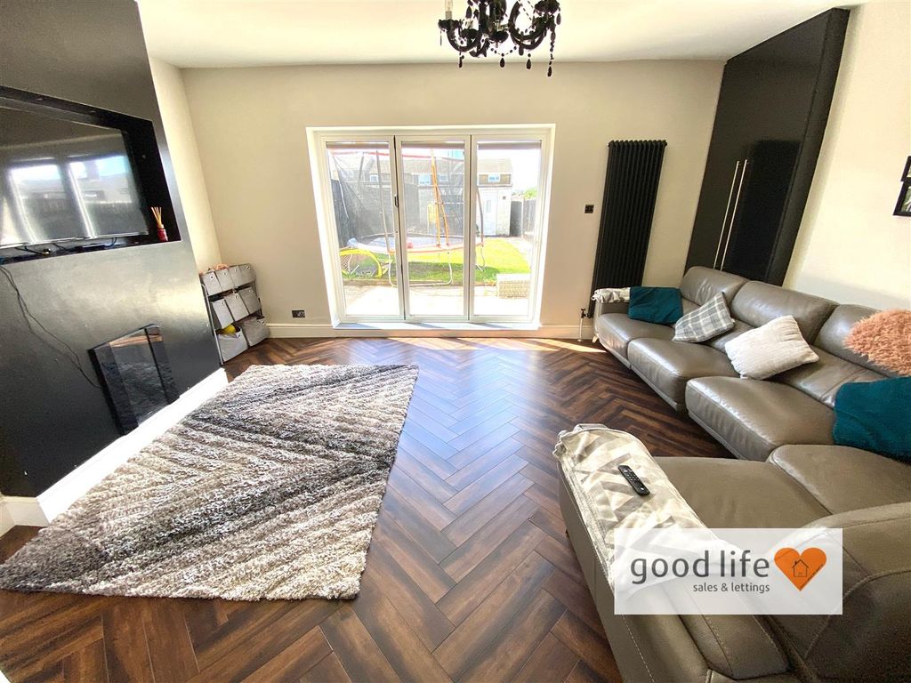 Property photo 1 of 16 20260702_124800543_Ios32 George Street West.Jpg