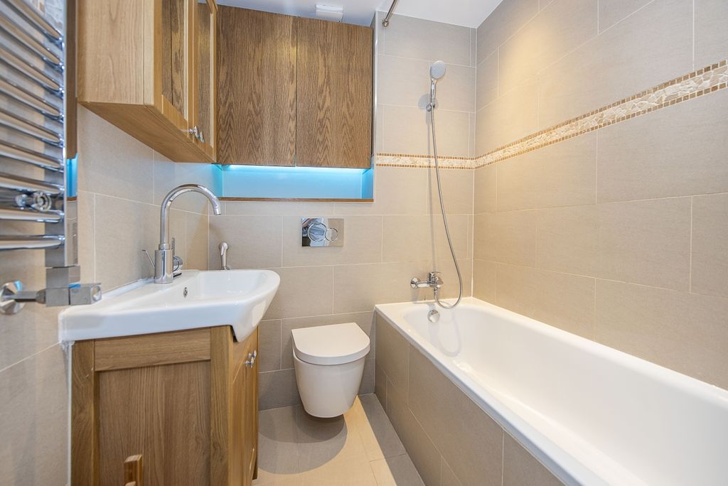 Property photo 3 of 6 15-Bodmin-Street-...