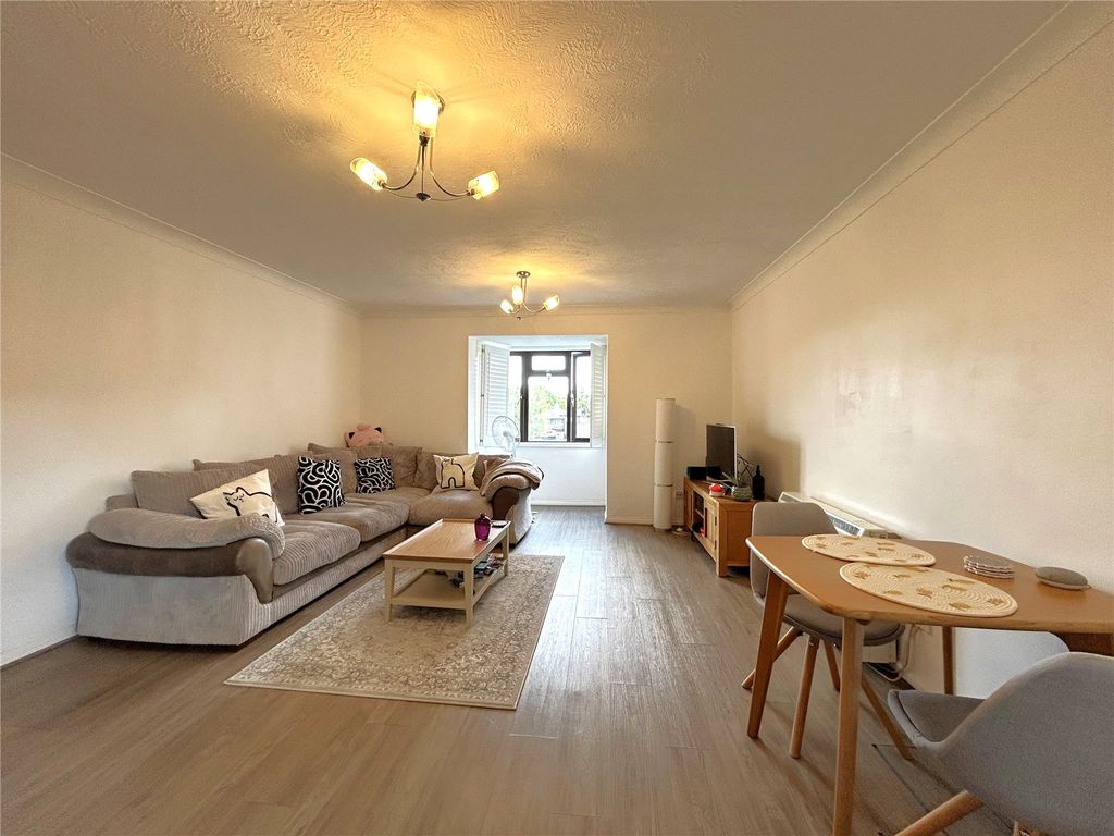 Property photo 2 of 8 Picture No. 08