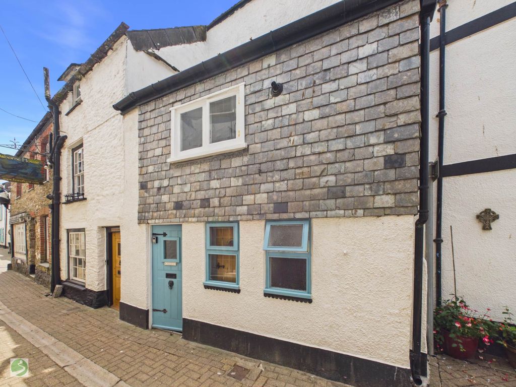 Property photo 1 of 13