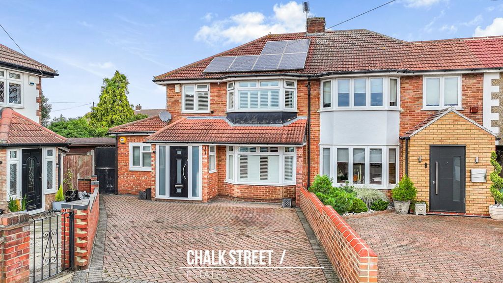 Property photo 1 of 36