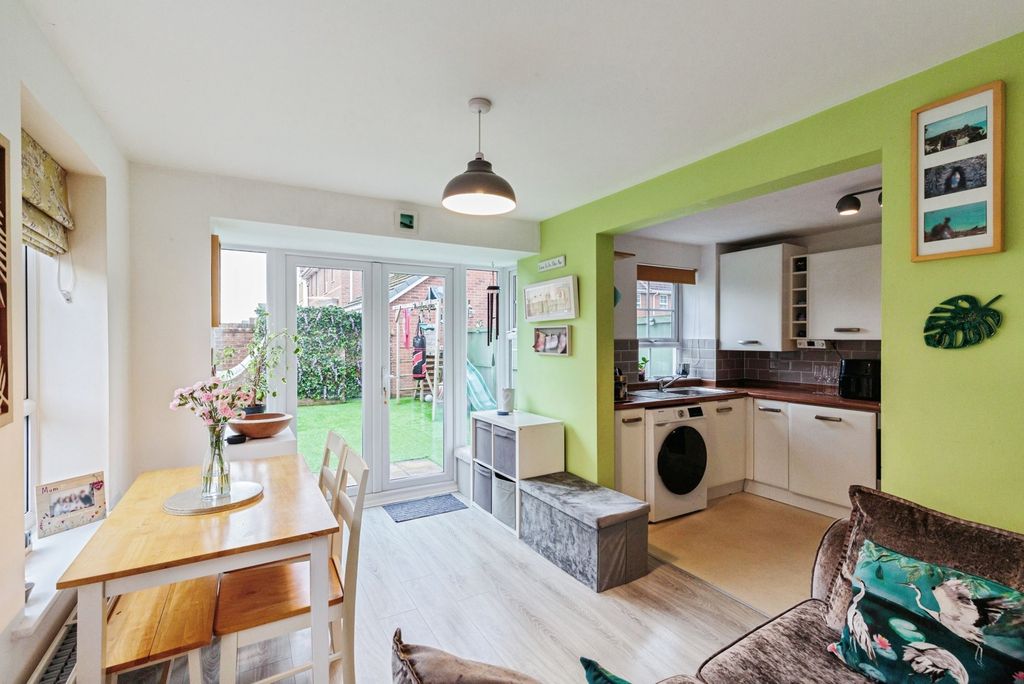 Property photo 3 of 13 Pbox-Img.Jpg