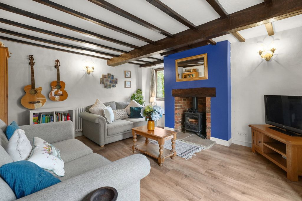 Property photo 3 of 48
