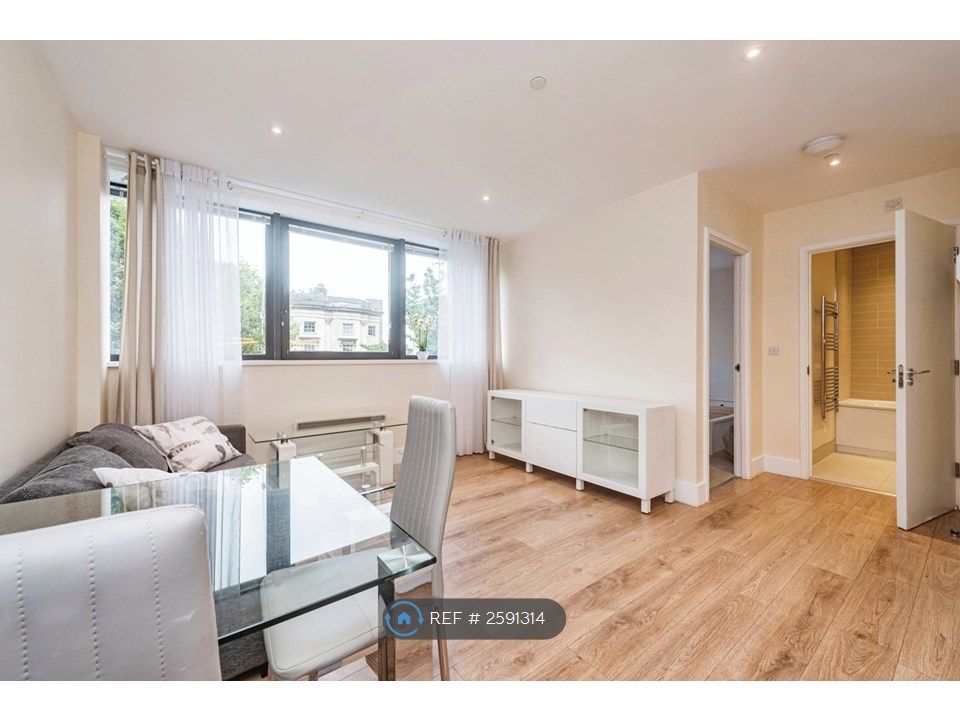 Property photo 1 of 21