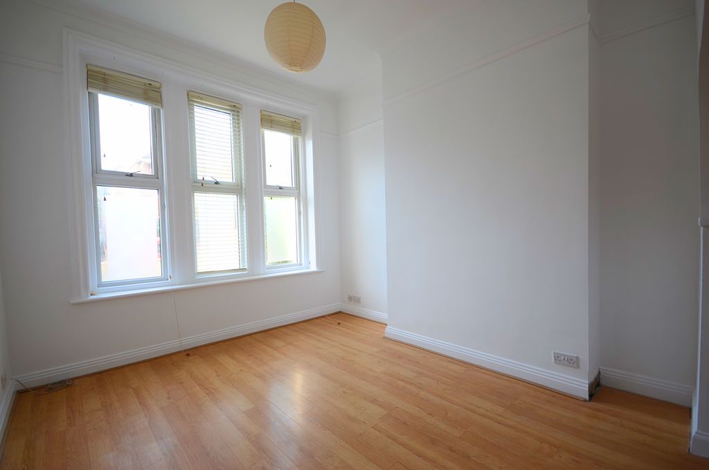 Property photo 3 of 8 Photo 3