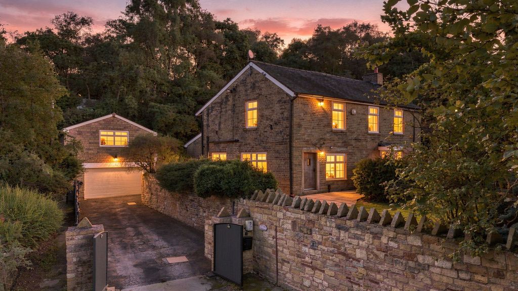 Property photo 1 of 67