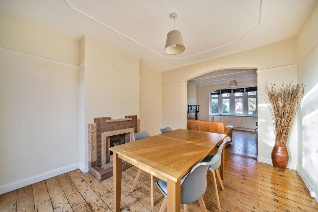 Property photo 2 of 15 1061403 (15)