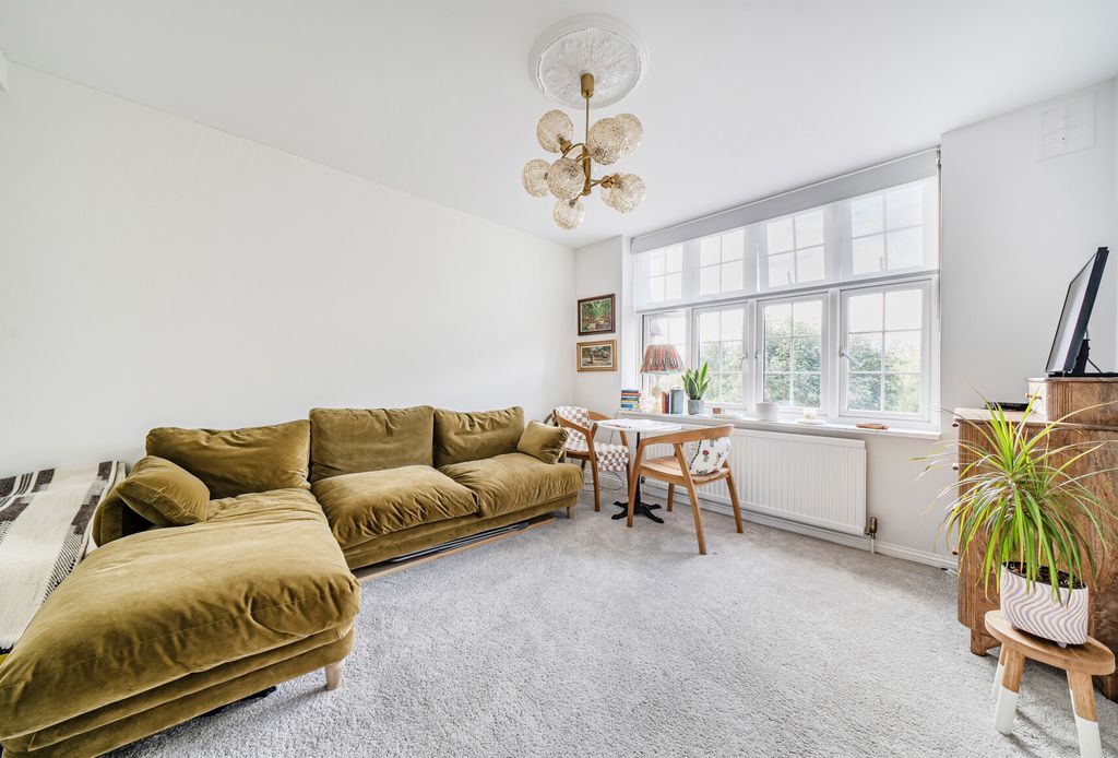 Property photo 2 of 10 1344916-4-68B1dc3...