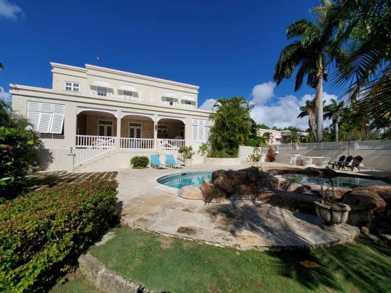 Property photo 2 of 16