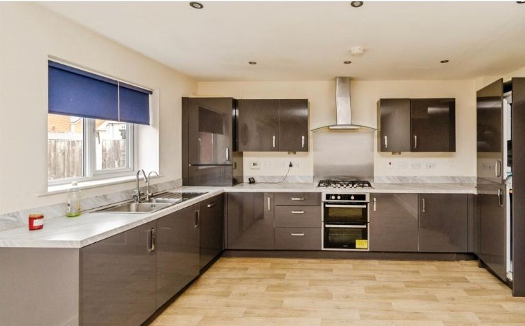 Property photo 3 of 11 Picture No. 20