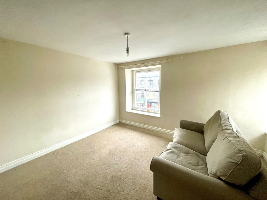 Property photo 3 of 6 Picture No. 15