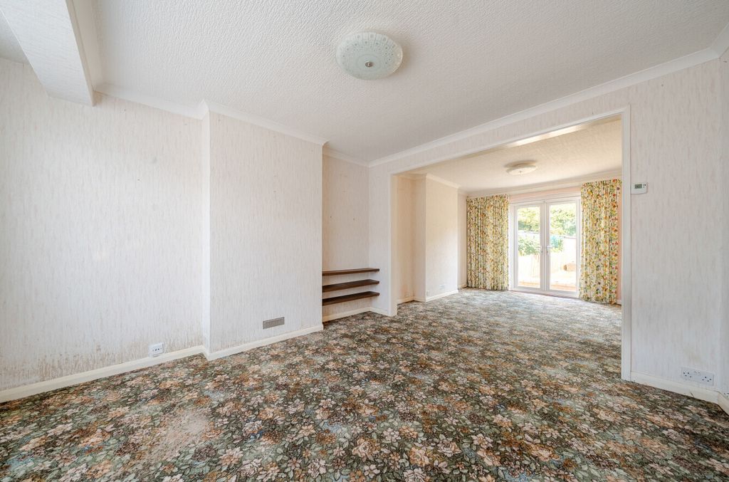 Property photo 2 of 17 Picture No. 19