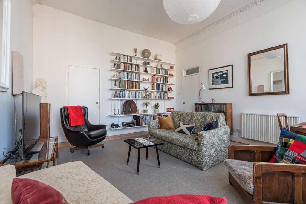 Property photo 3 of 18 Property Image 3