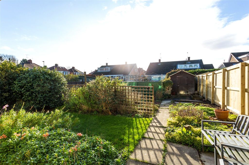 Property photo 2 of 11 Photos