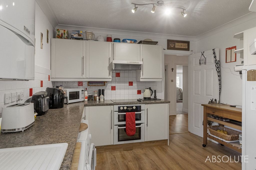 Property photo 3 of 24 Kitchen