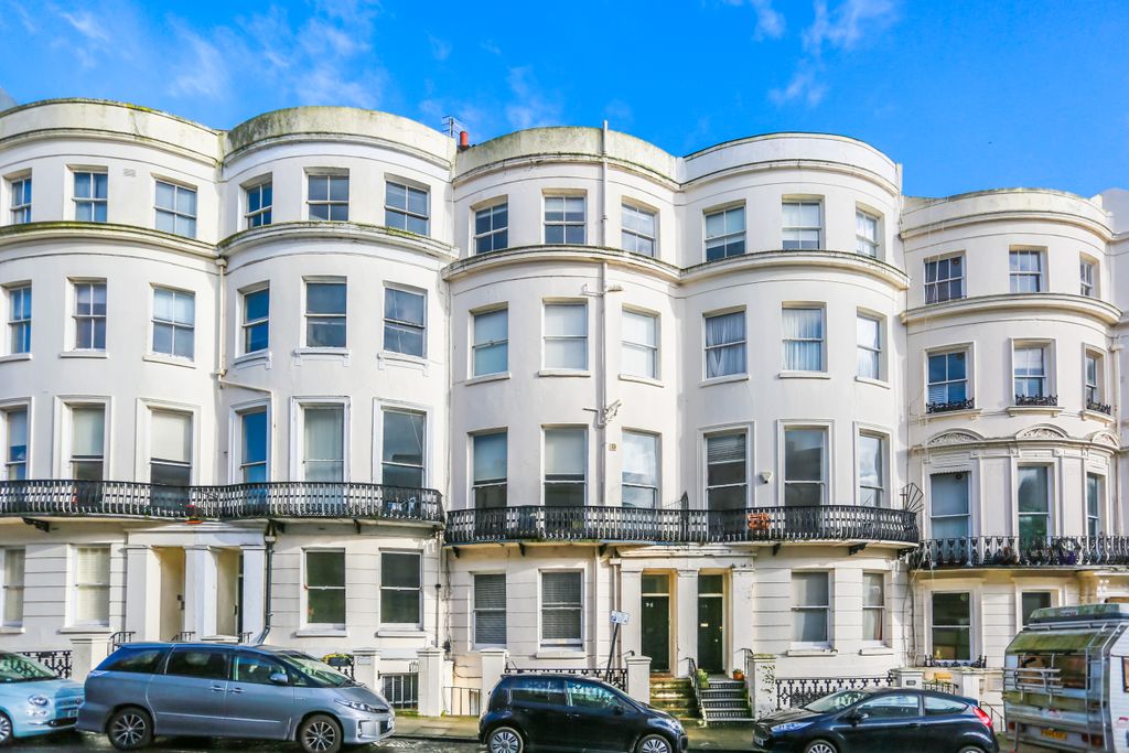 Property photo 1 of 12 296A9821