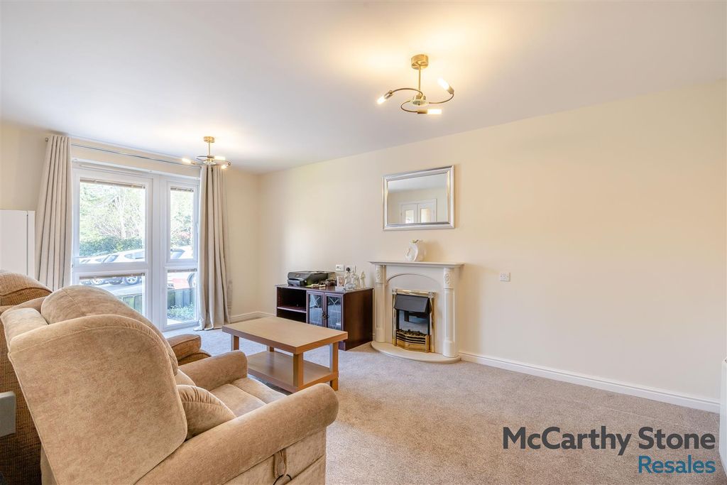 Property photo 3 of 40 8682647-Interior05.Jpg