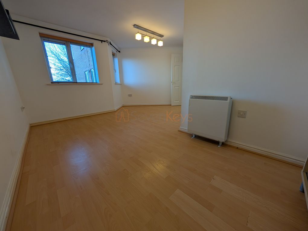 Property photo 2 of 9 Pxl_20260311_141432312