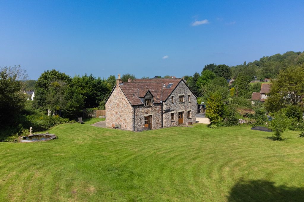 Property photo 1 of 32 5225321