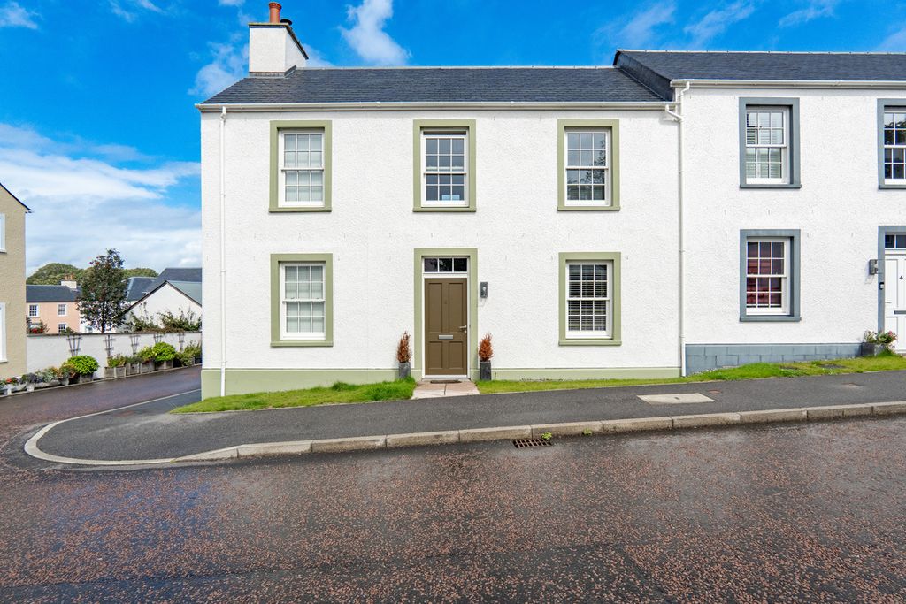 Property photo 1 of 42