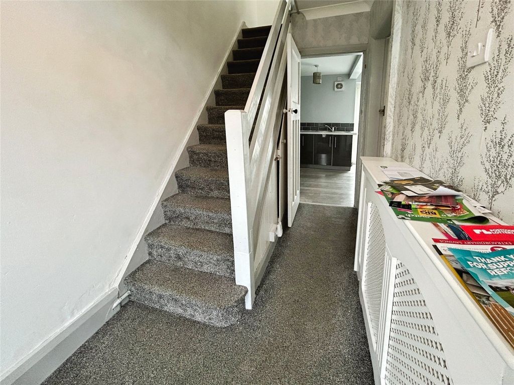 Property photo 2 of 14 Picture No. 35