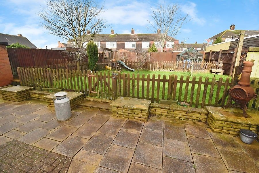 Property photo 2 of 12