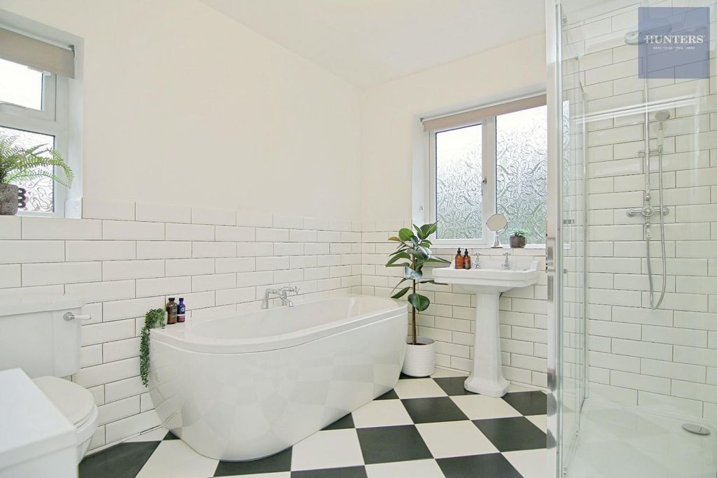Additional image 5 of 3 bed detached house for saleWaterloo Road, Pudsey LS28