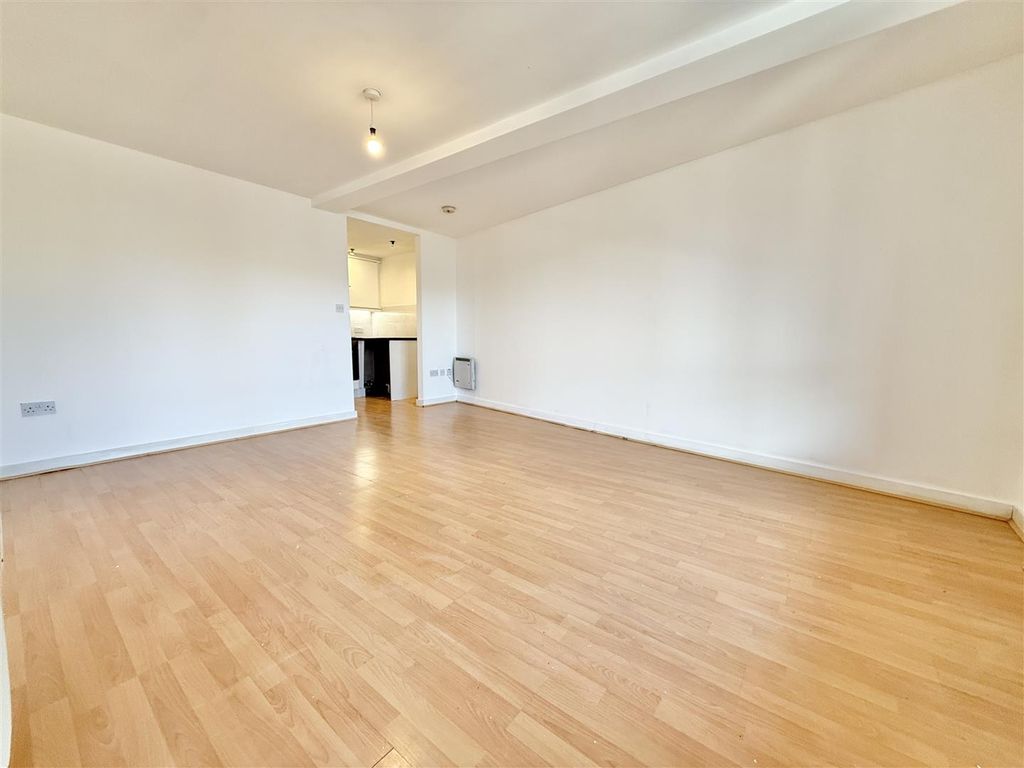 Property photo 1 of 7 Img_0718.Jpg