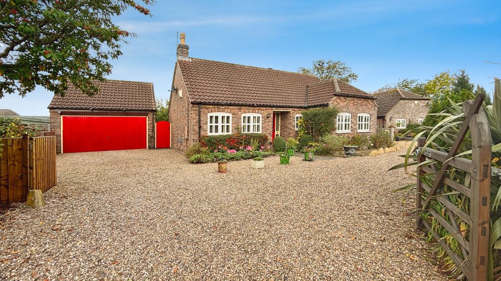 Property photo 1 of 16 Front