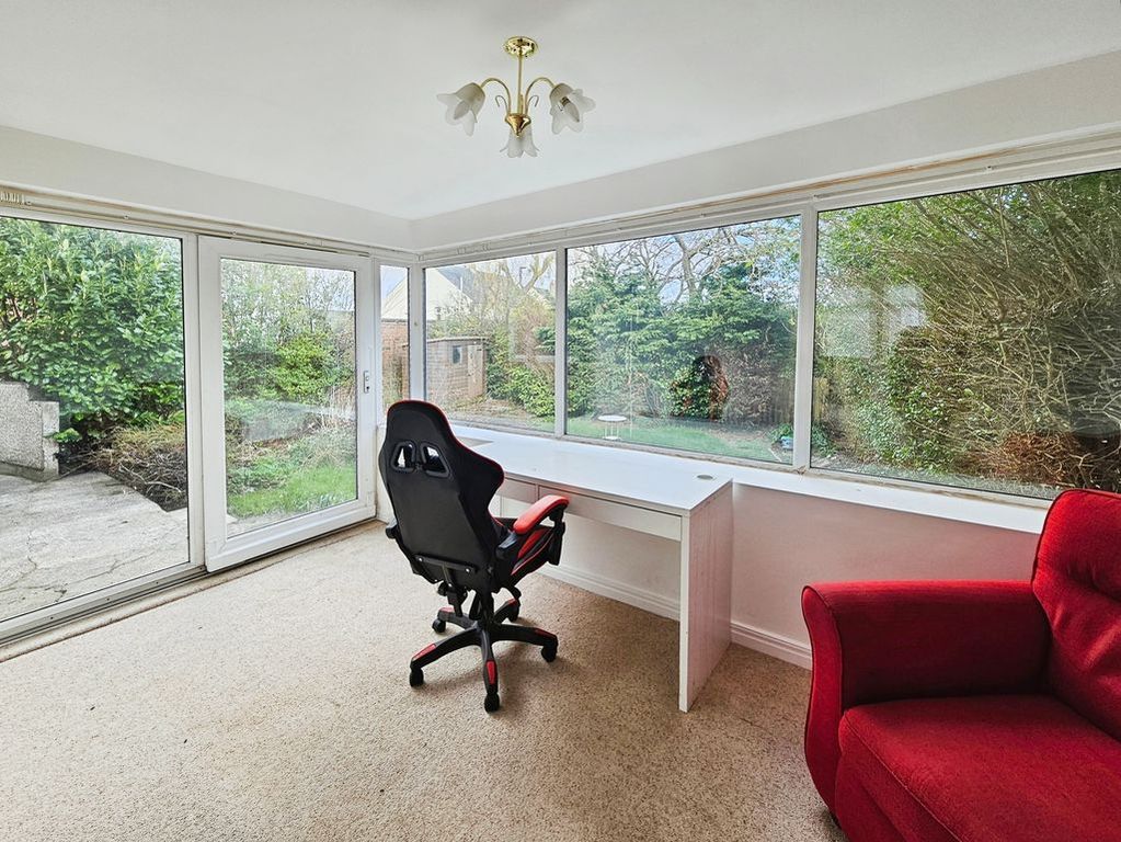 Property photo 3 of 11 Photo 11