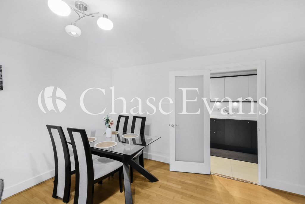 Property photo 3 of 24 Living Area