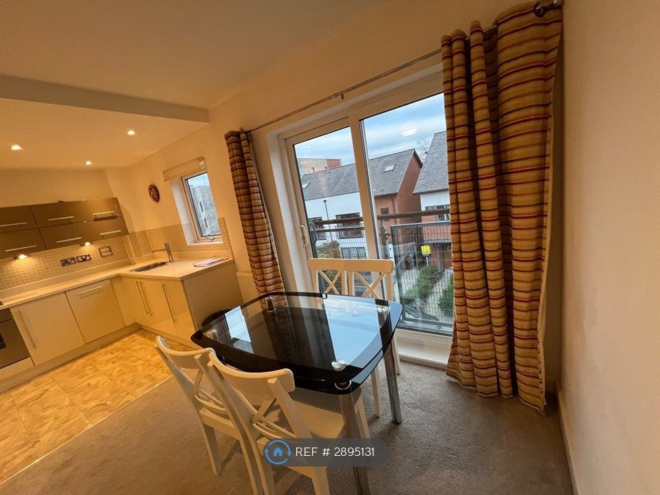 Property photo 2 of 13