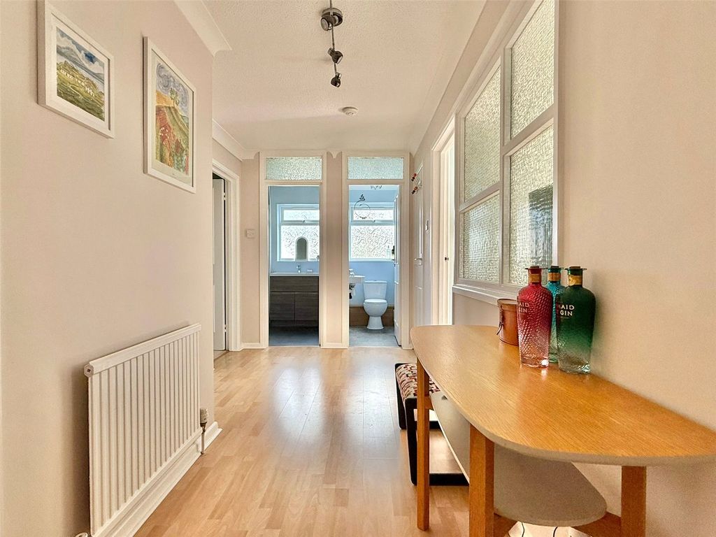 Property photo 3 of 17 Picture No. 20