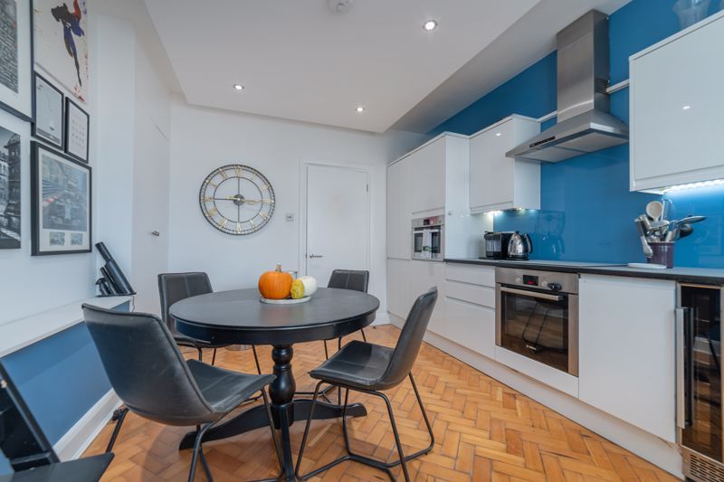 Property photo 2 of 11 Photo 14