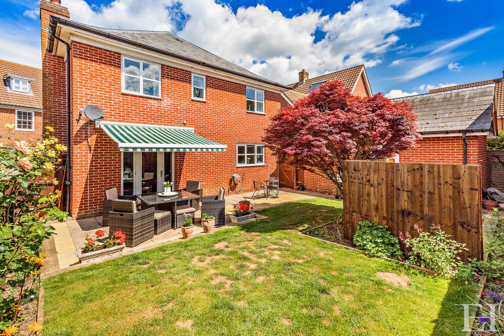Property photo 2 of 30