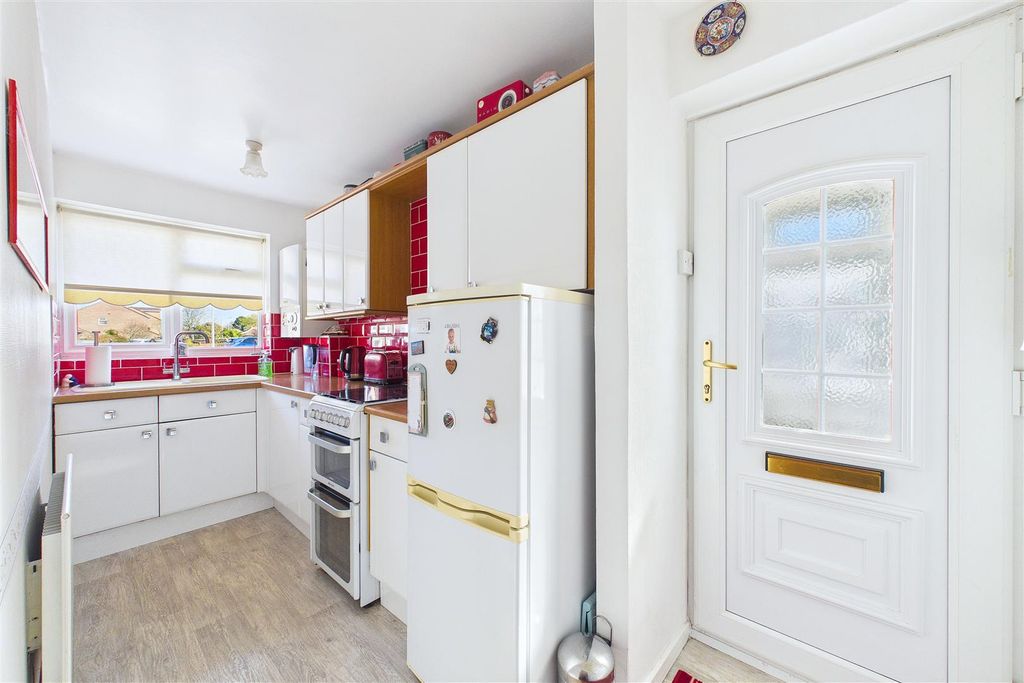 Property photo 3 of 13