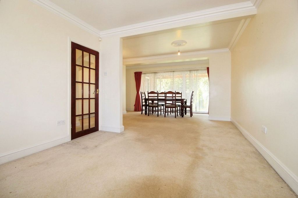 Property photo 2 of 22 Reception