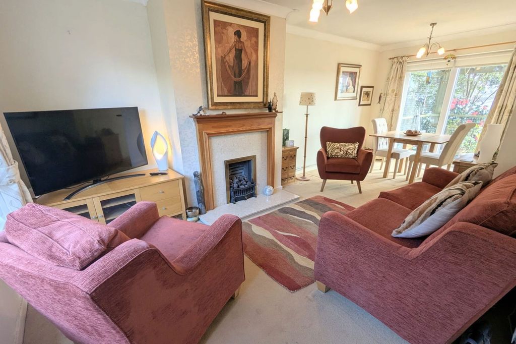 Property photo 3 of 20