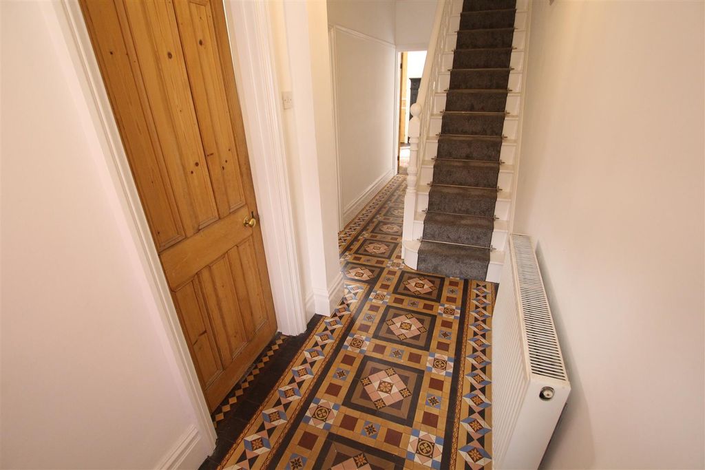 Property photo 2 of 16 Img_2522.Jpg