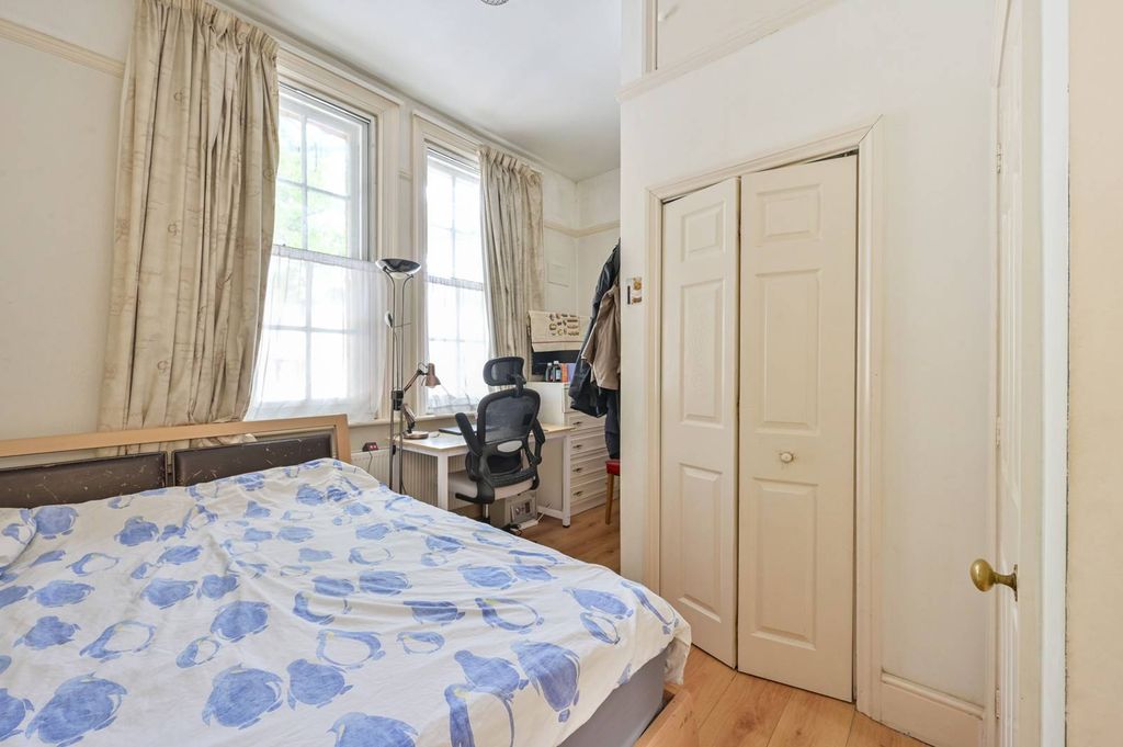 Property photo 3 of 5