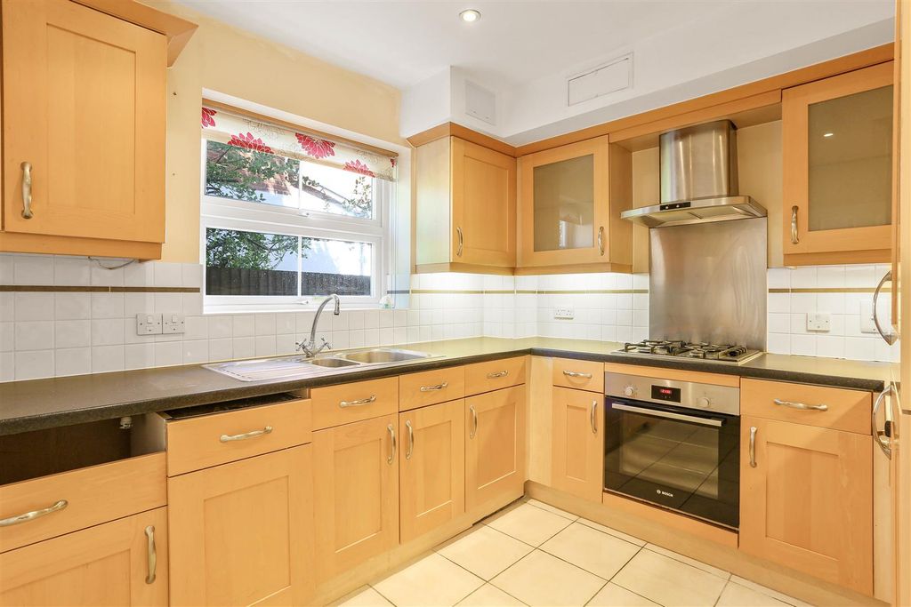 Property photo 2 of 15 1492256592 - 6.Jpg