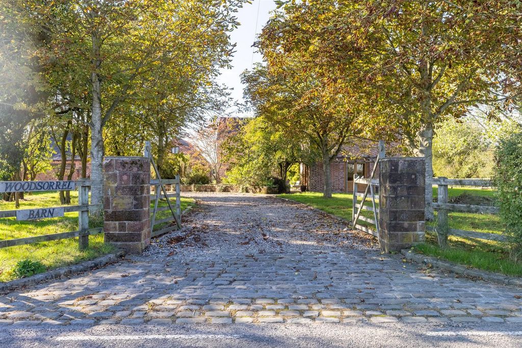 Property photo 3 of 31 Woodsorrelbarn-2.Jpg
