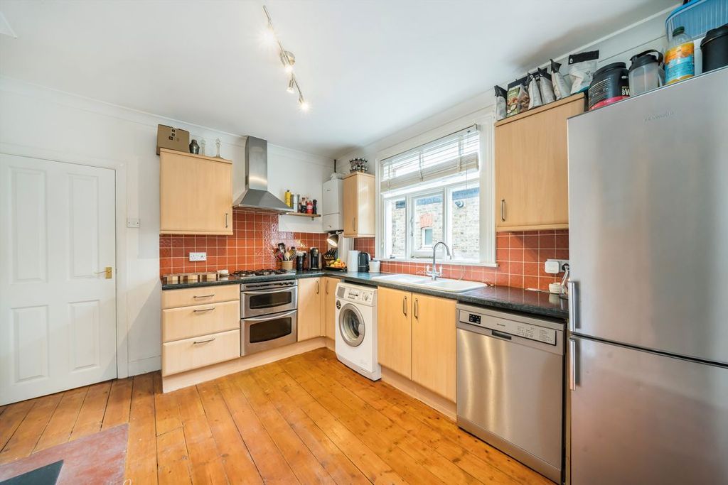 Property photo 3 of 7