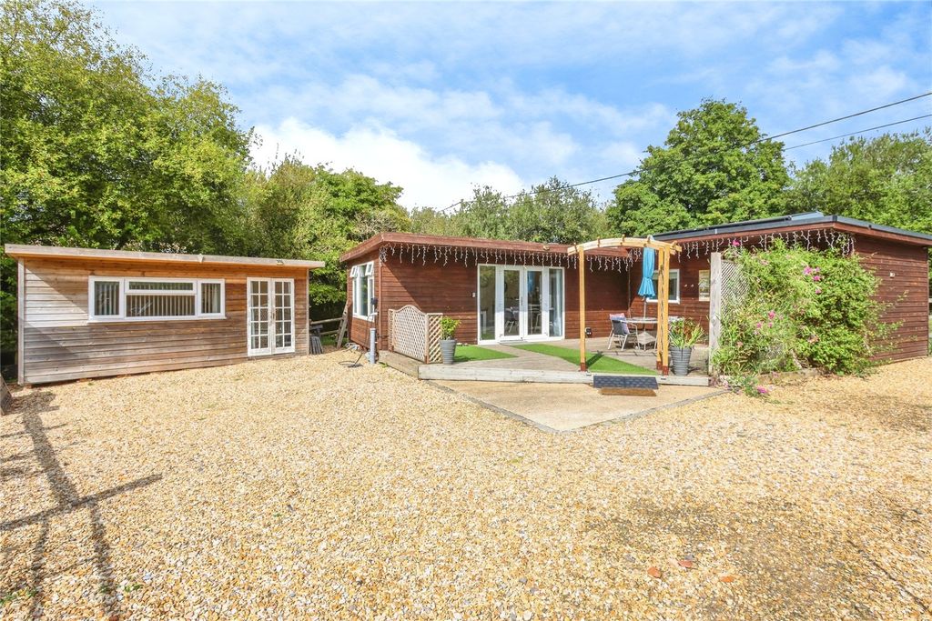 Property photo 1 of 8 Picture No. 14